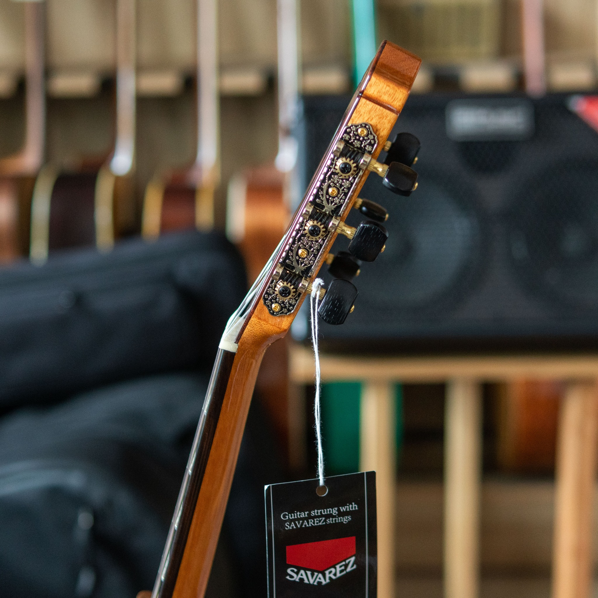 Đàn Guitar Classic Cordorba GK Studio Edge Burst - Ảnh 9