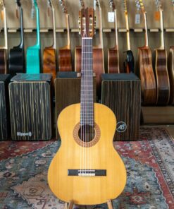 Đàn Guitar Classic C04 dành cho người mới tập