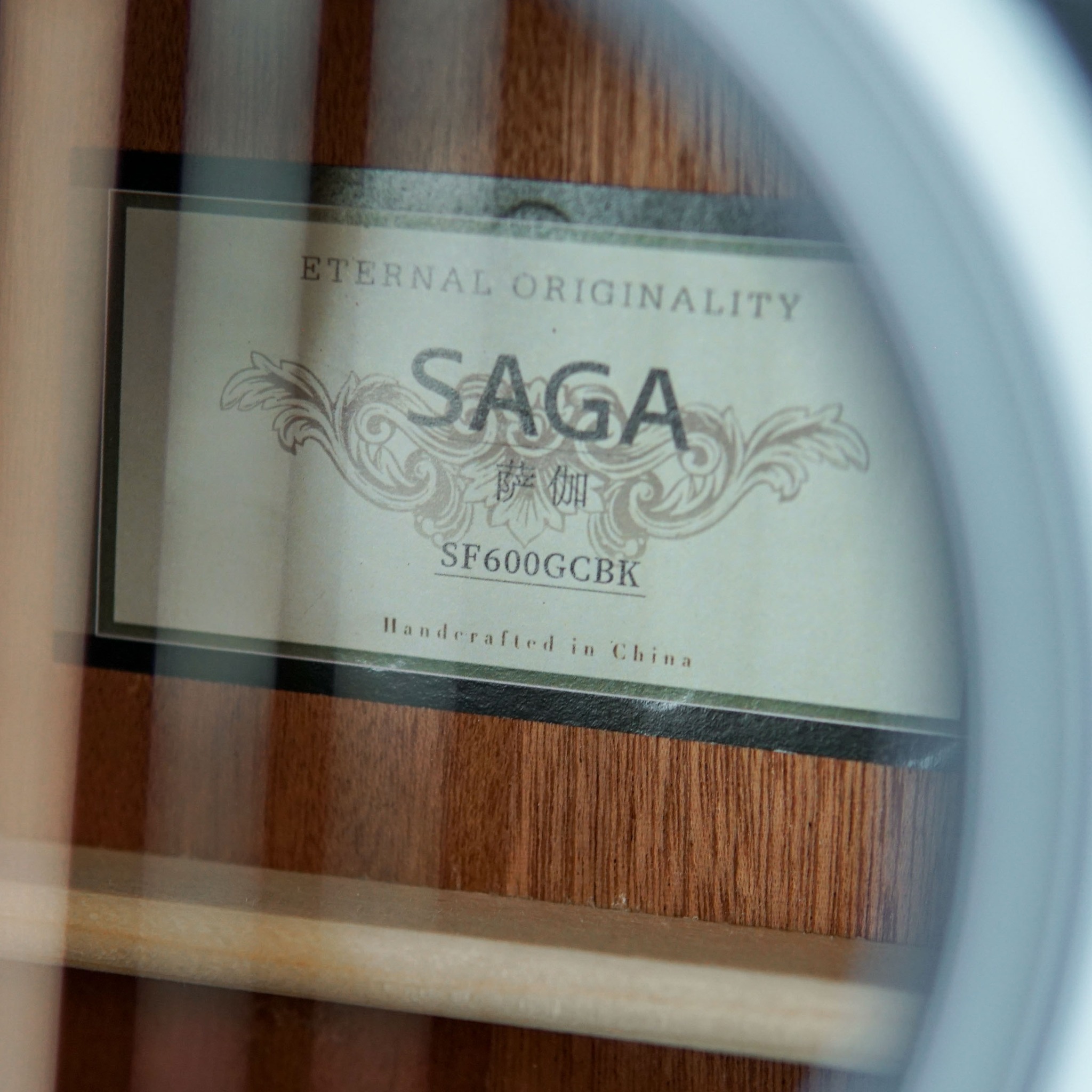 Đàn Guitar Acoustic Saga SF600GCBK - Ảnh 3