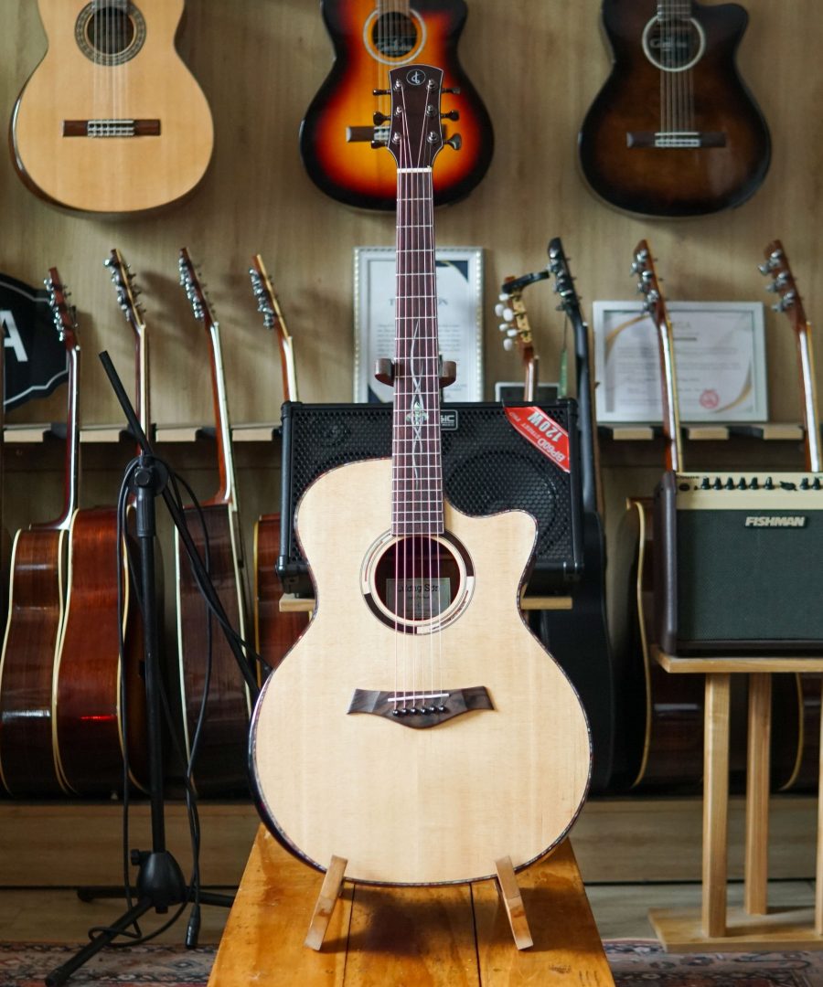 Đàn guitar acoustic Lương Sơn LSA700CX Custom 2026