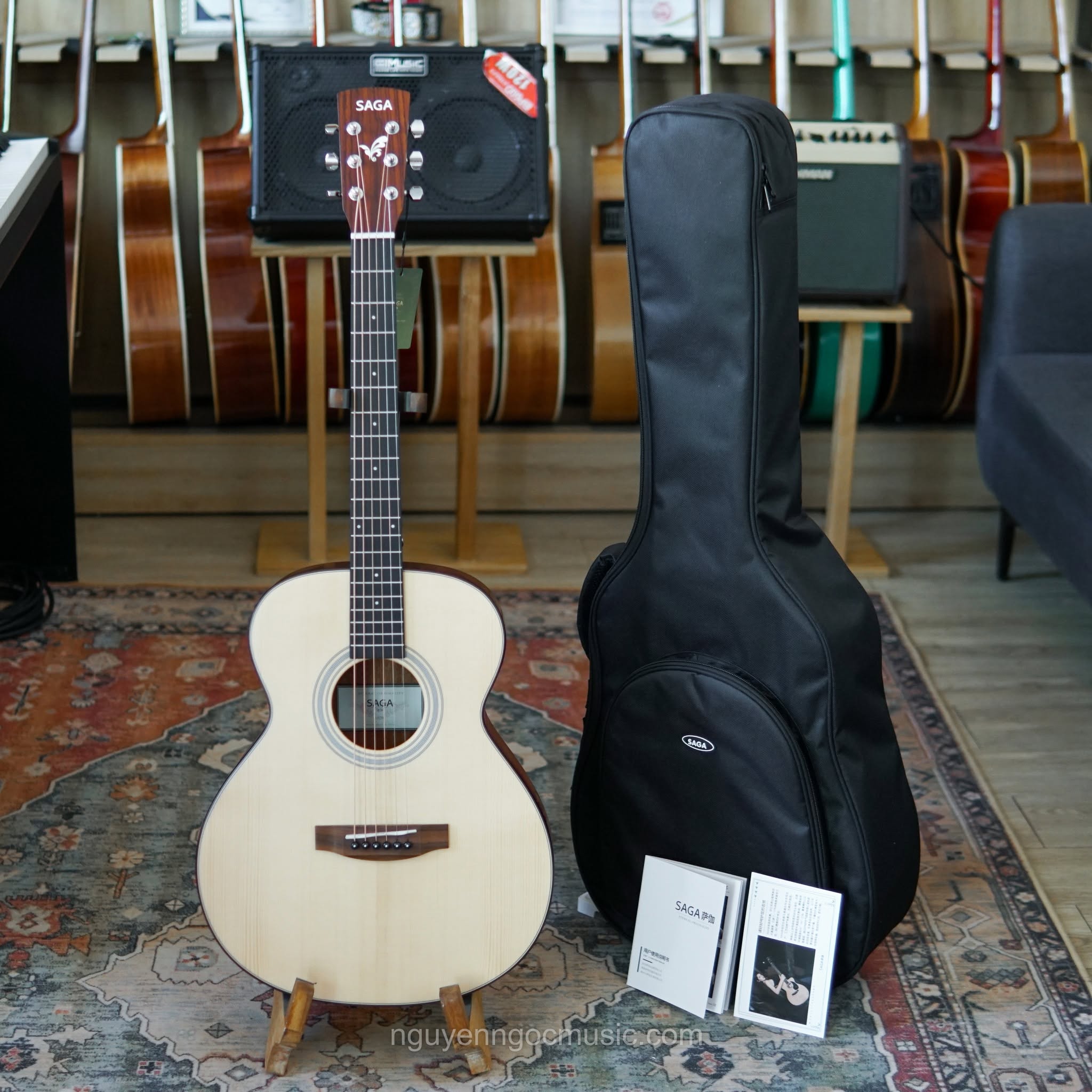 Đàn Guitar Acoustic Saga GS700
